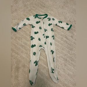 Kyte baby leaf footie